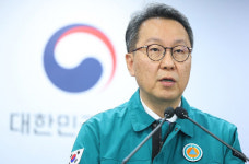 보건소·보건지소도 비대면 진료 허용…의사, 대화 자리 나와달라