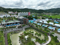 공주 신풍면 힐스포레, 풀빌라형 연예인 집성촌으로