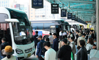 티머니 '먹통 사태'... 무인기까지 고장난 청주터미널은 '아수라장'