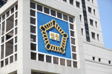 두 살 딸에 소주 먹이고 폭행해 살해한 30대 부부 "사망 인과관계 없어"