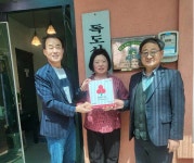 이원면 독도블루스 착한가게 인증패 전달