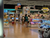 더위 피해 쇼핑 천국으로…백화점은 지금 피서지