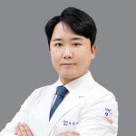 [의료칼럼] 골다공증성 척추 압박골절