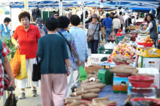추석 성수품 역대 최대 17만톤 공급…선물세트는 반값 할인