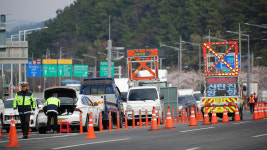 [포토] 원촌육교 공사에 도심 교통 몸살