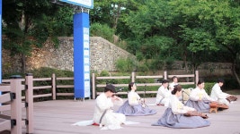 대구문화예술회관, 수요 상설공연 야외무대에서