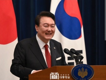 천주교 사제와 신도들, 윤석열 대통령 퇴진 촉구하며 시국 미사 거행