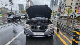 대구 감천네거리 달리던 차량에서 불···엔진룸 내부에서 불 시작된 듯
