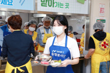 iM뱅크·대한적십자사, 여름나기 건강 식단 무료 배식