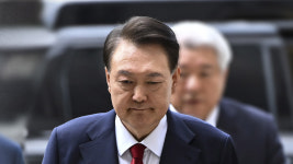 [속보] 윤석열 전 대통령, 김건희 특검 소환에 불응···특검 
