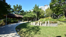 국립대구박물관, 고 이건희 회장 기증품으로 뒤편 산책로 모두의 정원 조성