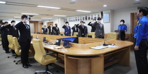 ㈜표주레미콘, 부산 영도구에 이웃돕기 성금 전달 外