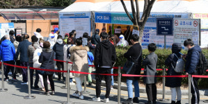 부산 코로나 확진자 또 최고치… 사망자 절반은 접종 완료자