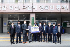 아시아드새마을금고, 거제1동 새마을단체 3곳에 지원금 전달 外