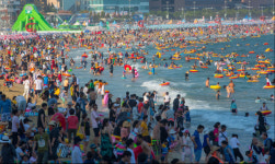 [뭐라노]해수욕장 두 번 가셨나요?