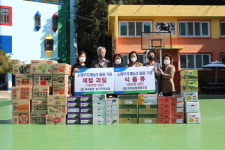 부산남구불교연합회, 용호종합사회복지관에 쌀 2200㎏ 후원 外