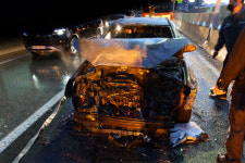 부산 동서고가로 추돌사고로 화재, 월요일 출근길 교통 마비