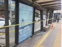 경찰서 코앞 버스정류장서 쾅…BRT 정류장 파손