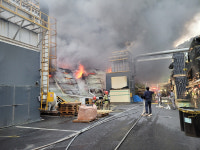 밀양 한국카본 2공장 화재 6시간만 초진…대응 1단계 해제