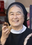 [이해인 수녀 '기도의 창가에서'] 친구에게 추천하는 두 권의 책