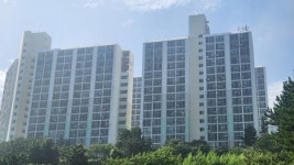 늙어가는 영구임대주택, 고쳐 쓸 해법 찾자