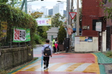 850ｍ 앞 학교 두고 1.5㎞ 등교…부산형 통학구역 고민을
