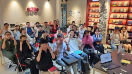 작은 동네책방의 큰 외침…연대합시다 골목 커뮤니티