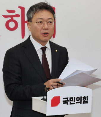 국민의힘, 非정치인 위주 비대위원 인선 완료