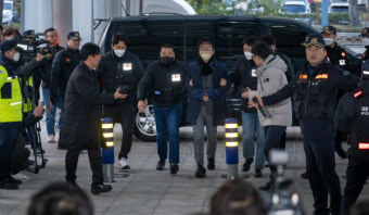 검찰, '이재명 습격' 피의자 구속영장 청구…4일 오후 2시 영장실질심사