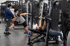 붐비는 헬스장…“올해는 작심삼일 없다”