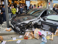 부산 사하구 4중 추돌 사고로 인도 덮쳐… 보행자 1명 숨져
