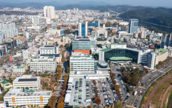 경상국립대 의대 교수 87% 집단 사직서 제출 결의
