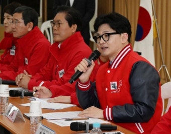 황상무 사의 尹 수용, 이종섭 조기 귀국…비례공천 뇌관은 여전