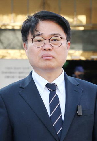 의협 차기 회장에 ‘강경파’ 임현택