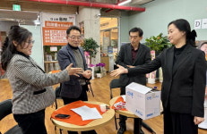 “제비뽑기로 합시다” 동래 후보 3인 내성교차로 쟁탈전 화제