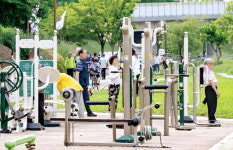 놀거리 천지 온천천, 신흥강자 좌광천