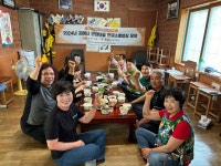 어르신 소통밥상…김해 농촌마을 새 활력소