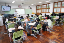 부경대 관상어동아리 학생, 성천초등학교서 교육 기부