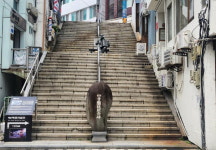 피란민 애환 간직한 40계단서 ‘시간여행’