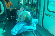 새 길 찾는 전공의, 정부 불신 큰 의대생, 지쳐가는 시민