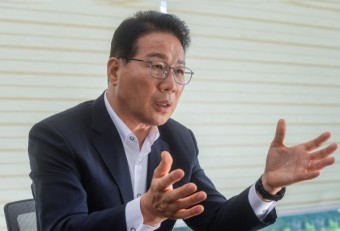 [단독] 부산 동구청장, 정치자금법 위반 혐의로 재판 중