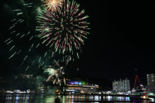 거제 장승포항서 올해 마지막 밤 송년불꽃축제 열린다