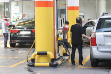 설 연휴 시작인데…주유소 휘발유·경유 모두 15주째 상승