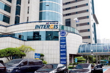 [단독] 일방적 이전 통보에 직원 당혹…글로벌물류허브 구상 ‘찬물’