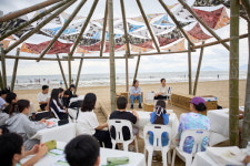 독서욕구를 바다로 끄집어내 문화축제로…지역 예술계 협업 확대를