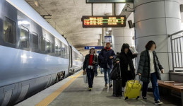 ‘KTX-이음’ 타고 동부산에 우르르…인근 상권·집값 들썩