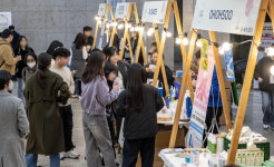 부산 화장품 구경하세요