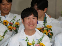 프로야구 한화, 신임 사령탑으로 류지현 국가대표 감독과 계약