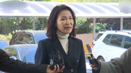'공직선거법 위반 혐의' 이진숙, 경찰 조사 출석