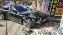 인천서 인도로 돌진한 차량에 30대 엄마·2살 딸 중상…운전자는 70대